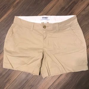 khaki old navy shorts